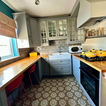 Διαμέρισμα Dog-friendly Seaview *