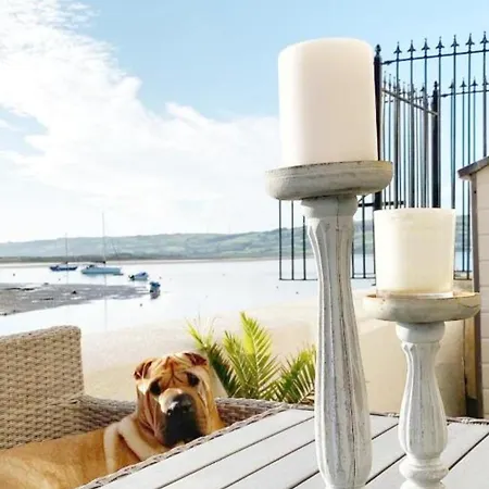 Dog-friendly Seaview