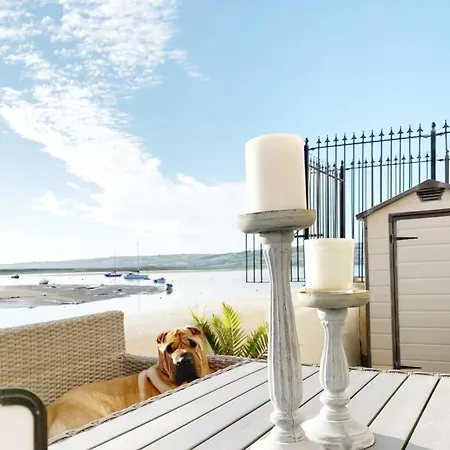Dog-friendly Seaview