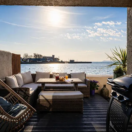 Dog-friendly Seaview