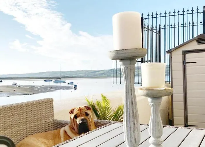 Dog-friendly Seaview